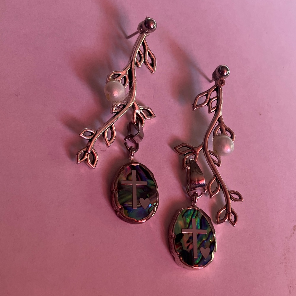 Handmade Silver Leaf Cross Heart earrings White pearl Aurora Barriles Charm - Picture 11 of 12